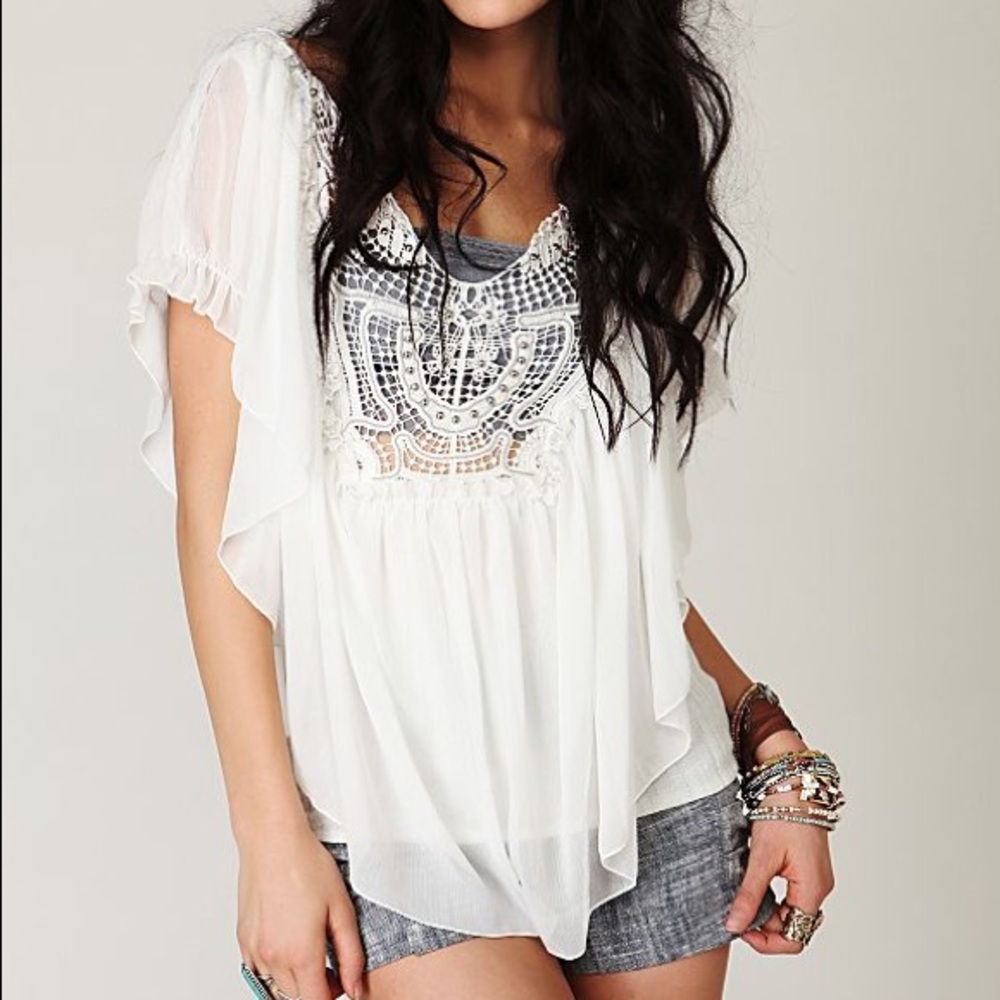 Free People Ivory Hearts Flutter Top :: XS